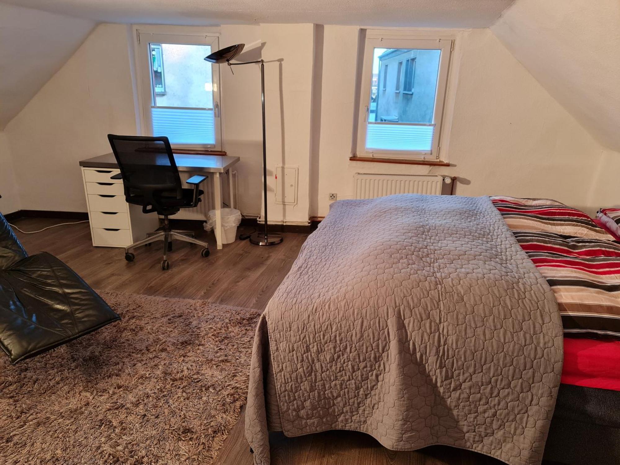Frühstückspension Schönste Lage Am Rhein In Unmittelbarer Stadtnähe, Köln